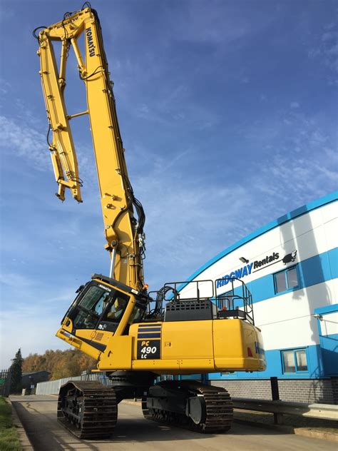 high reach excavators for rent